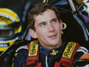 Ayrton Senna, em carta psicografada, envia mensagem à Xuxa: “Peça perdão e eu te perdoo”