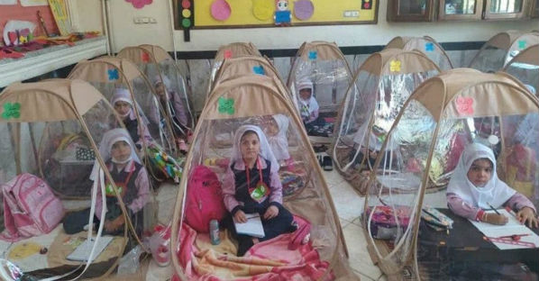 Irã coloca alunos em salas de aula dentro de bolhas para evitar aumento da pandemia
