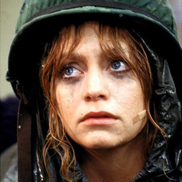 A atriz Goldie Hawn afirma ter visto OVNIs e encontrado alienígenas
